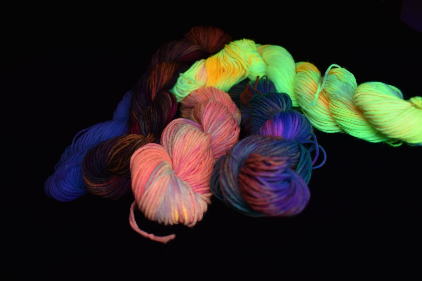 Surprise Me! Blacklight sock mini